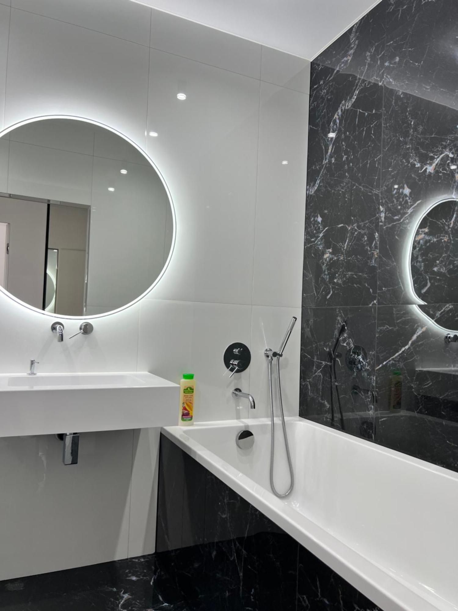 Віп Апартаменти В Районі Автовокзалужк Great House,Жк Арена,Поблизу Обласноі Лікарні Rivne Exterior foto